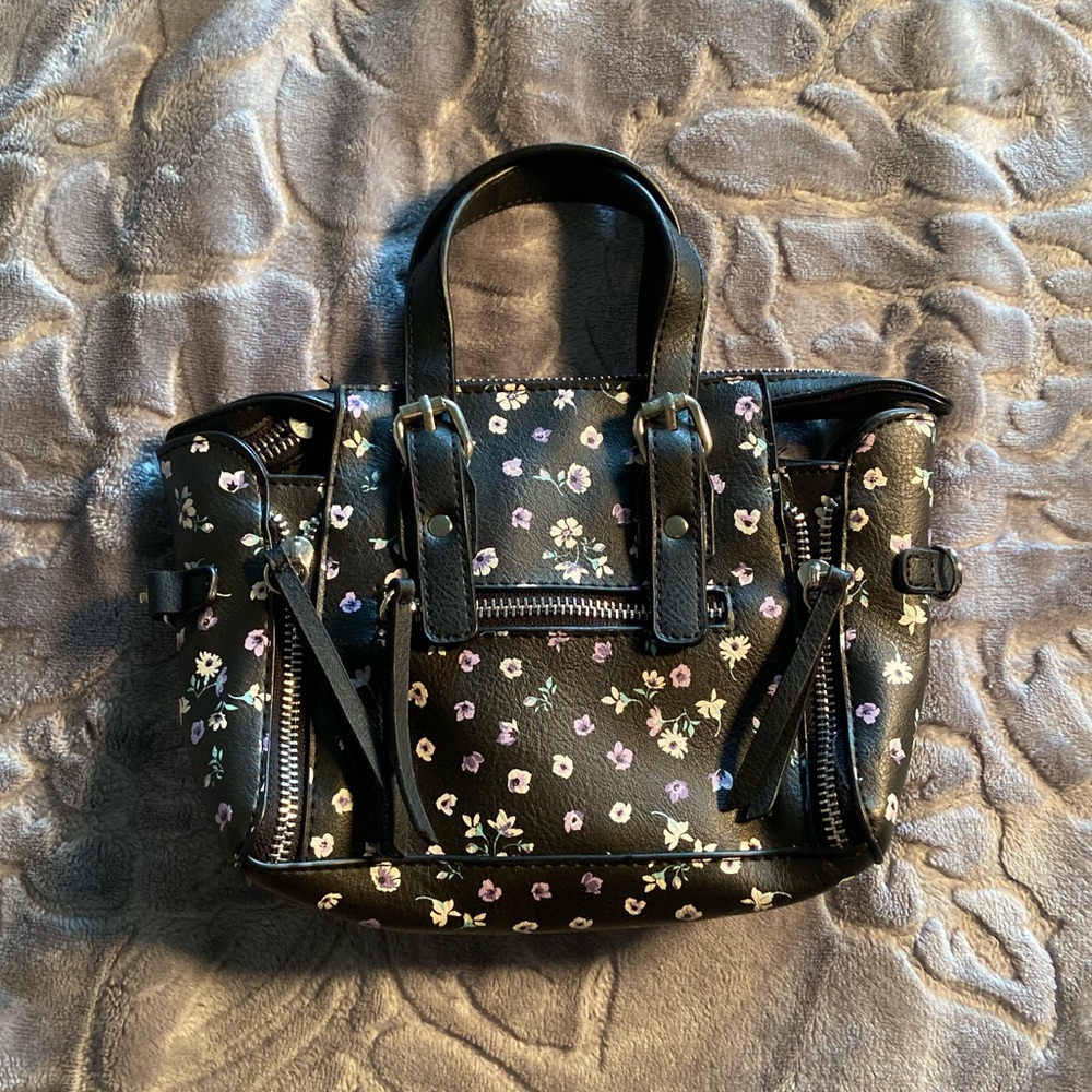small floral satchel bag <3